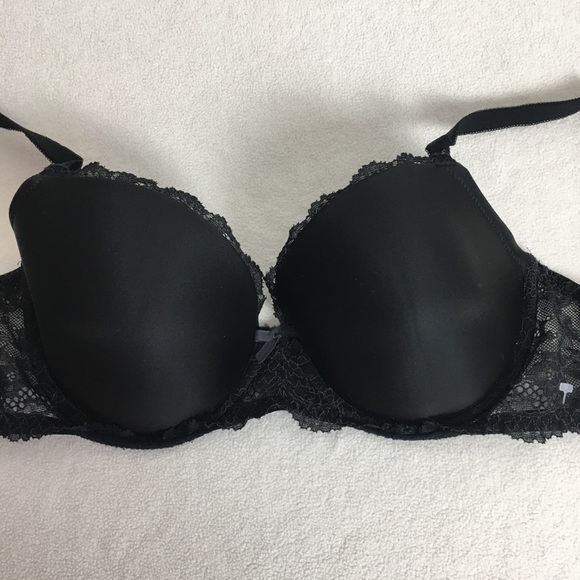 32 ddd lingerie Hotel room nude